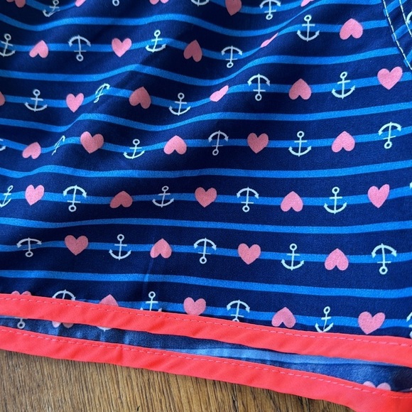 Comfort FIt shorts anchors and hearts teen size medium - Picture 2 of 6